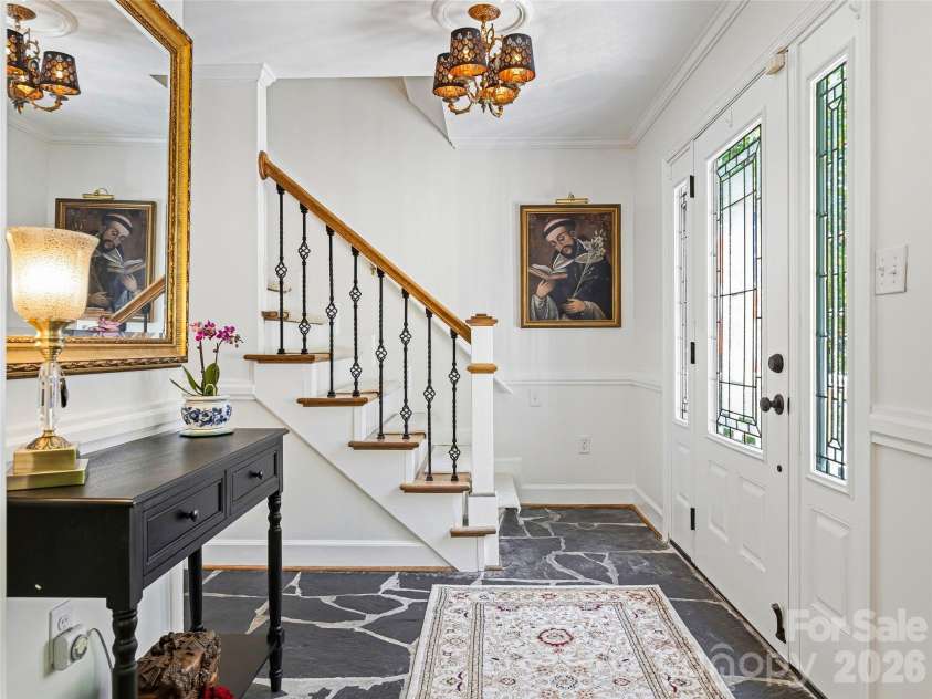 72 Brookwood Road, Asheville, NC 28804.  MLS# CAR4345217, YatesRealty ID 40411. 