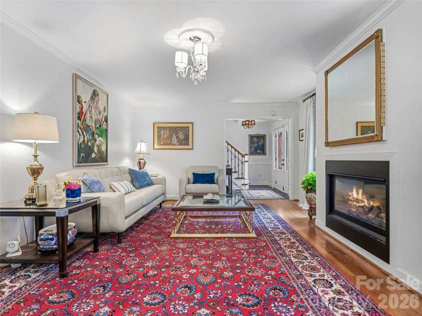 72 Brookwood Road, Asheville, NC 28804.  MLS# CAR4345217, YatesRealty ID 40411. 
