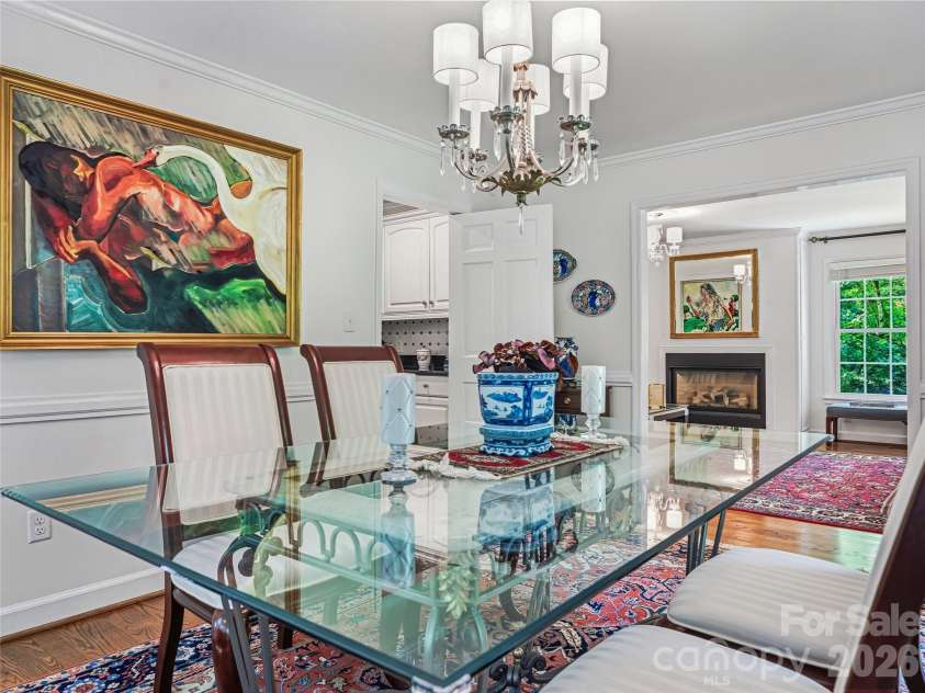 72 Brookwood Road, Asheville, NC 28804.  MLS# CAR4345217, YatesRealty ID 40411. 