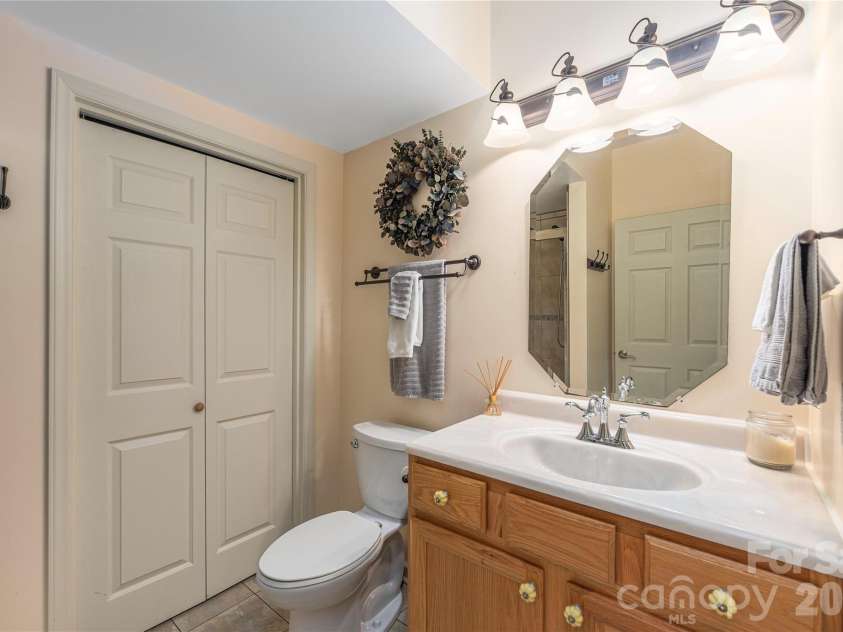 309 Irene Lane, Maggie Valley, NC 28751.  MLS# CAR4381461, YatesRealty ID 40412. Guest Bath