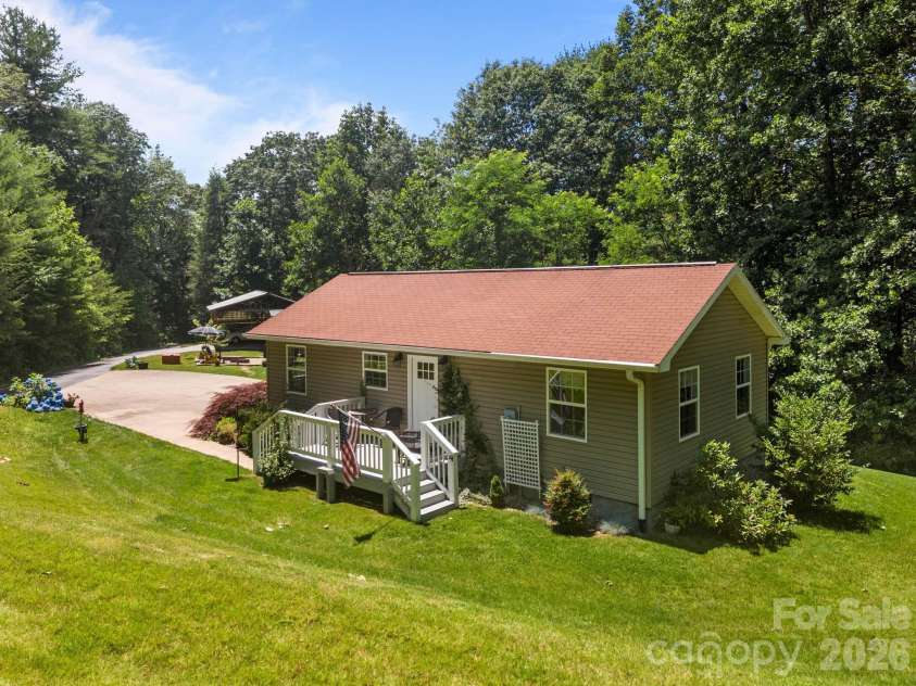 54 Thad Johnson Road, Saluda, NC 28773.  MLS# CAR4396758, YatesRealty ID 40414. 