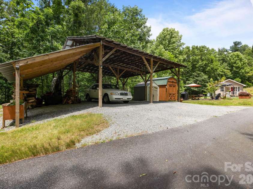 54 Thad Johnson Road, Saluda, NC 28773.  MLS# CAR4396758, YatesRealty ID 40414. 