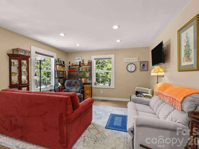 54 Thad Johnson Road, Saluda, NC 28773.  MLS# CAR4396758, YatesRealty ID 40414. 