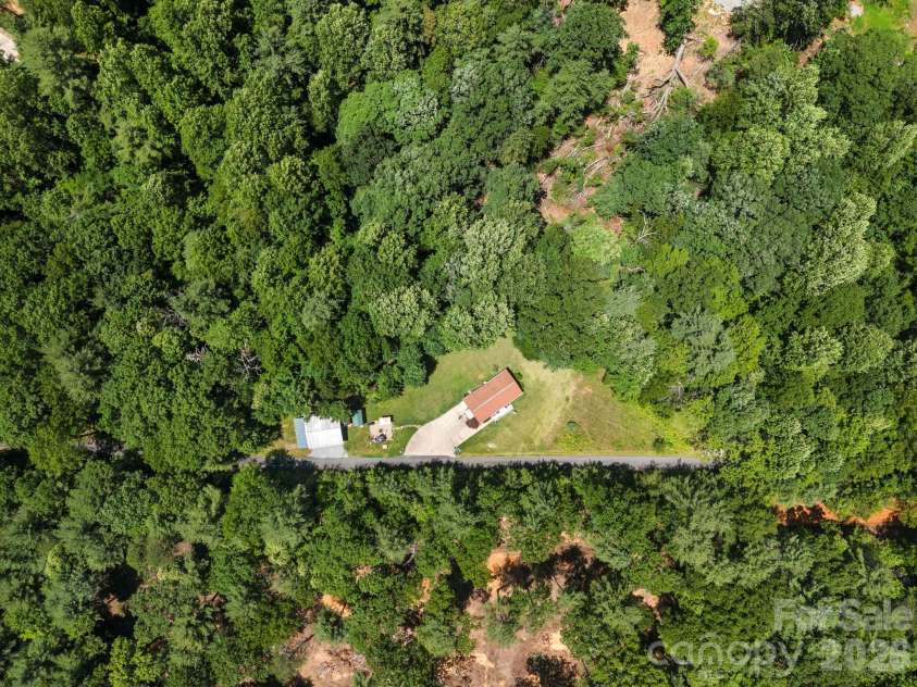 54 Thad Johnson Road, Saluda, NC 28773.  MLS# CAR4396758, YatesRealty ID 40414. 