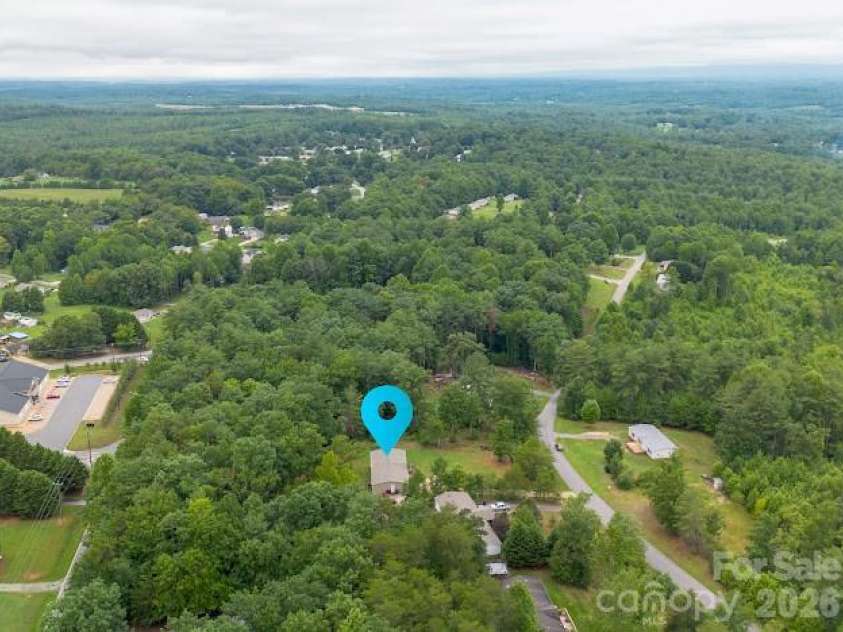 2689 Kite Drive, Lenoir, NC 28645.  MLS# CAR4406562, YatesRealty ID 40415. 