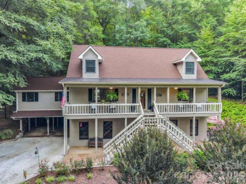 103 Audia Way Drive, Zirconia, NC 28790.  MLS# CAR4408285, YatesRealty ID 40416. 