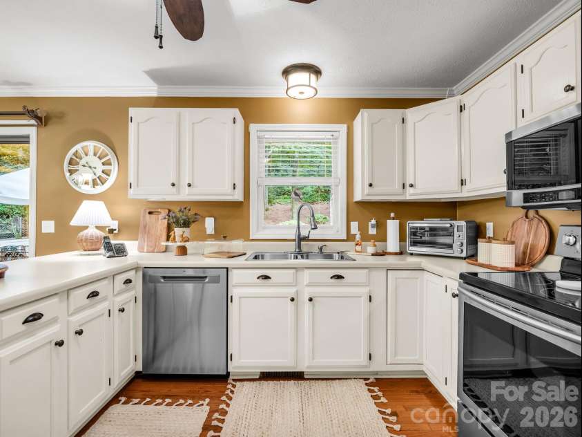 103 Audia Way Drive, Zirconia, NC 28790.  MLS# CAR4408285, YatesRealty ID 40416. 