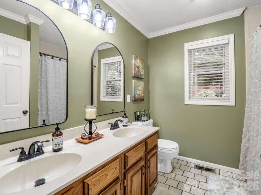 103 Audia Way Drive, Zirconia, NC 28790.  MLS# CAR4408285, YatesRealty ID 40416. Master bathroom