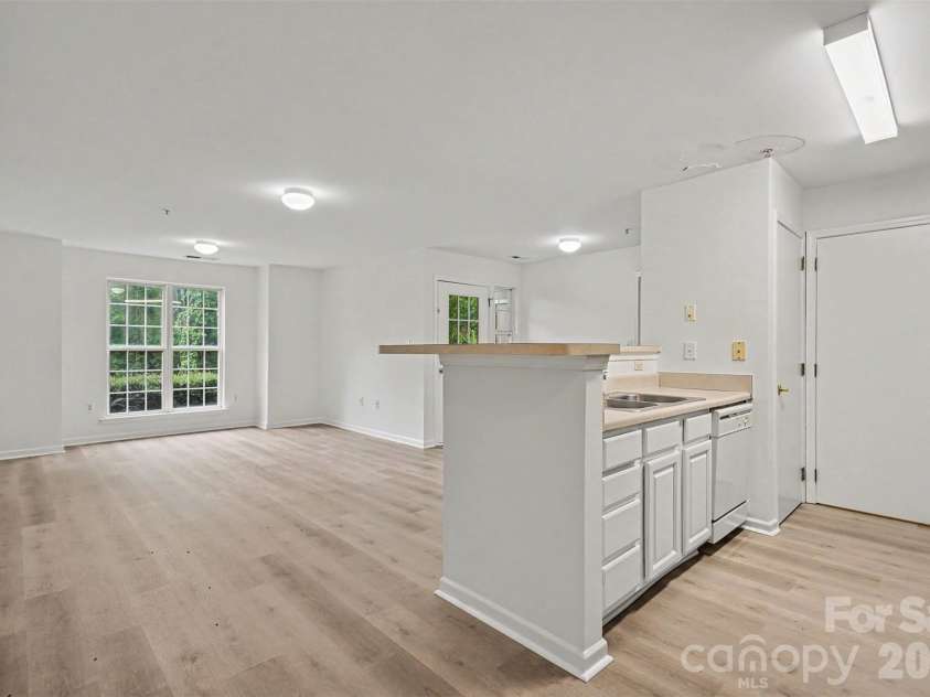9849 Campus Walk Lane, Charlotte, NC 28262.  MLS# CAR4408053, YatesRealty ID 40418. 