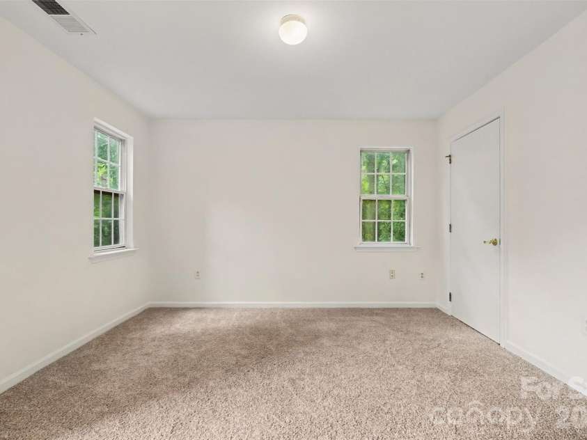 9849 Campus Walk Lane, Charlotte, NC 28262.  MLS# CAR4408053, YatesRealty ID 40418. 