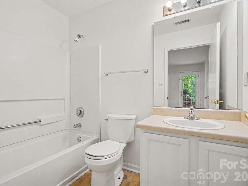 9849 Campus Walk Lane, Charlotte, NC 28262.  MLS# CAR4408053, YatesRealty ID 40418. 
