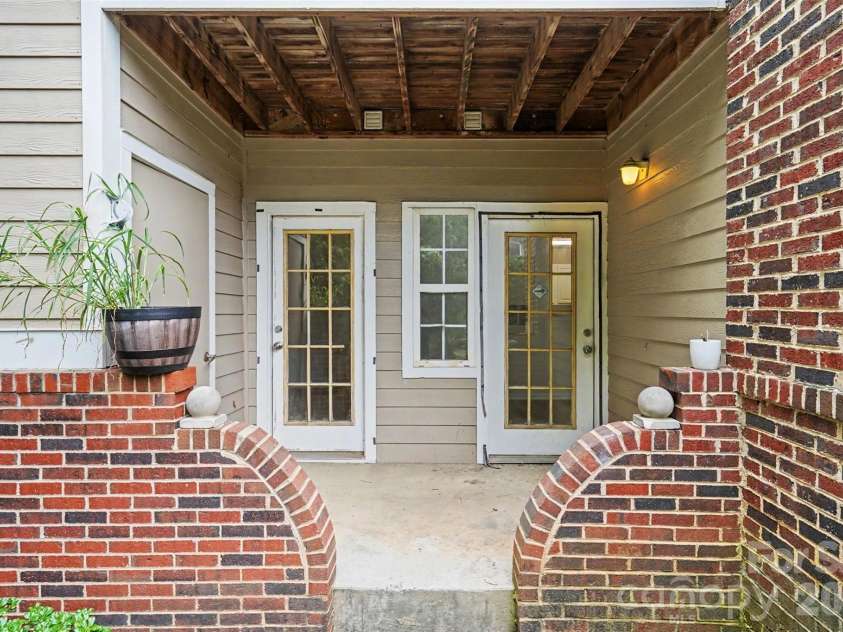 9849 Campus Walk Lane, Charlotte, NC 28262.  MLS# CAR4408053, YatesRealty ID 40418. 