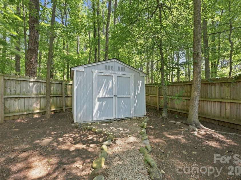 12721 Newstead Road, Huntersville, NC 28078.  MLS# CAR4407030, YatesRealty ID 40419. 