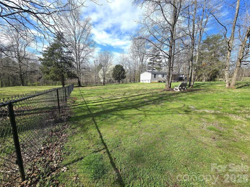 188 Cindy Lane, Kings Mountain, NC 28086.  MLS# CAR4355960, YatesRealty ID 4042. 