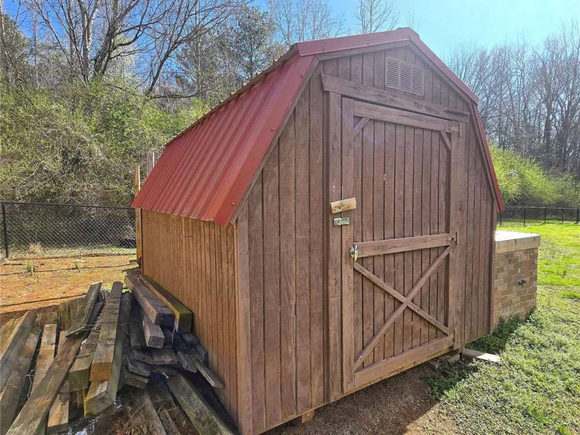188 Cindy Lane, Kings Mountain, NC 28086.  MLS# CAR4355960, YatesRealty ID 4042. 
