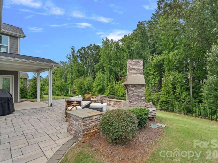 6608 Jepson Court, Charlotte, NC 28214.  MLS# CAR4404629, YatesRealty ID 40421. 