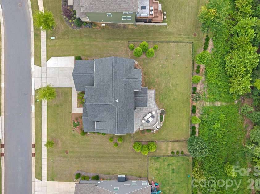 6608 Jepson Court, Charlotte, NC 28214.  MLS# CAR4404629, YatesRealty ID 40421. 