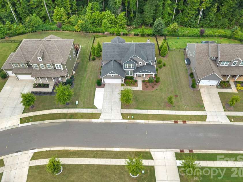 6608 Jepson Court, Charlotte, NC 28214.  MLS# CAR4404629, YatesRealty ID 40421. 