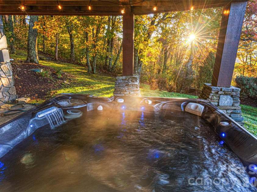 419 Summit Trail, Banner Elk, NC 28604.  MLS# CAR4371218, YatesRealty ID 40423. 