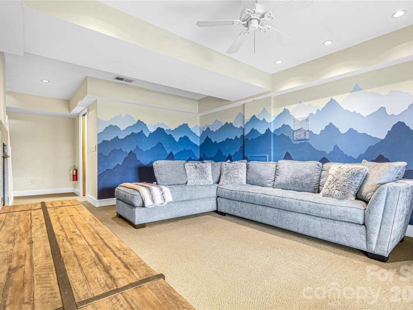 419 Summit Trail, Banner Elk, NC 28604.  MLS# CAR4371218, YatesRealty ID 40423. 