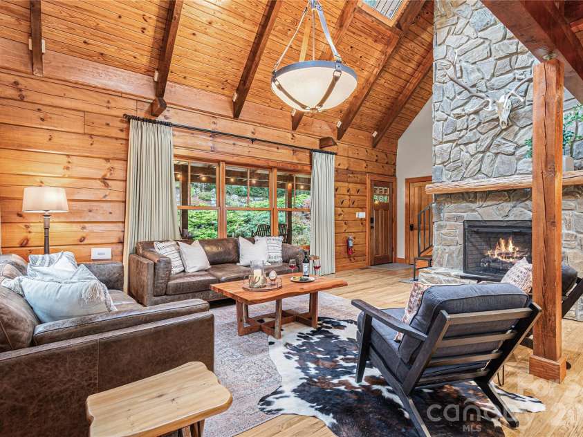 419 Summit Trail, Banner Elk, NC 28604.  MLS# CAR4371218, YatesRealty ID 40423. 