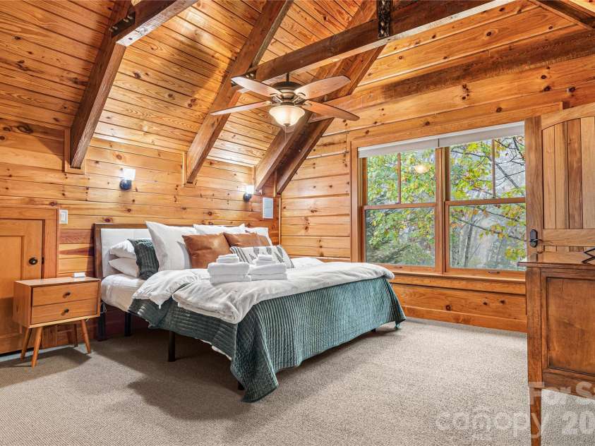 419 Summit Trail, Banner Elk, NC 28604.  MLS# CAR4371218, YatesRealty ID 40423. 