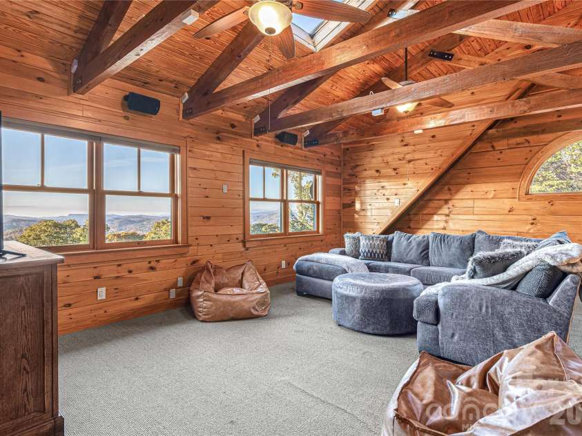419 Summit Trail, Banner Elk, NC 28604.  MLS# CAR4371218, YatesRealty ID 40423. 