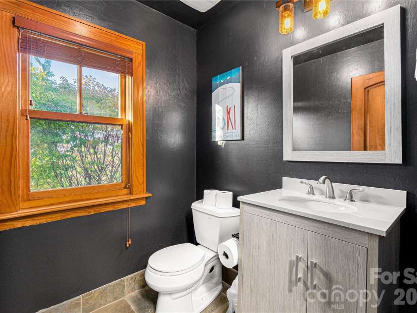 419 Summit Trail, Banner Elk, NC 28604.  MLS# CAR4371218, YatesRealty ID 40423. 