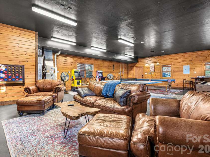 419 Summit Trail, Banner Elk, NC 28604.  MLS# CAR4371218, YatesRealty ID 40423. 