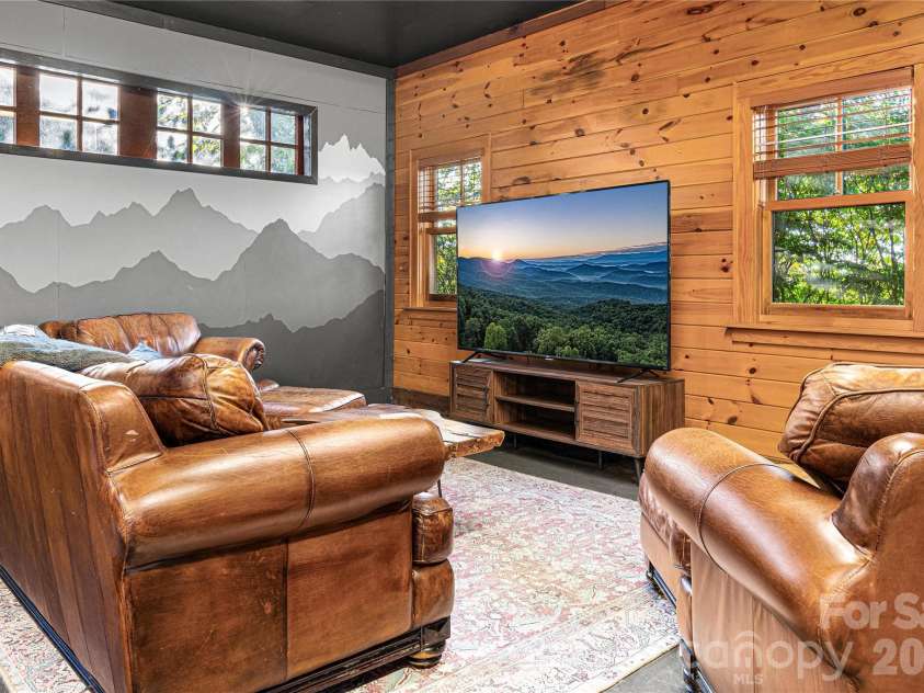 419 Summit Trail, Banner Elk, NC 28604.  MLS# CAR4371218, YatesRealty ID 40423. 