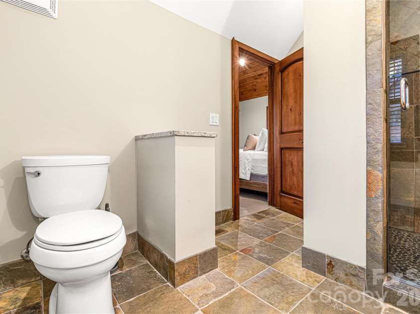 419 Summit Trail, Banner Elk, NC 28604.  MLS# CAR4371218, YatesRealty ID 40423. 