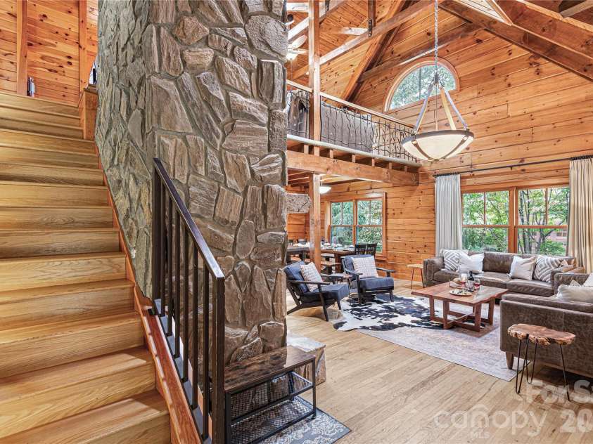 419 Summit Trail, Banner Elk, NC 28604.  MLS# CAR4371218, YatesRealty ID 40423. 