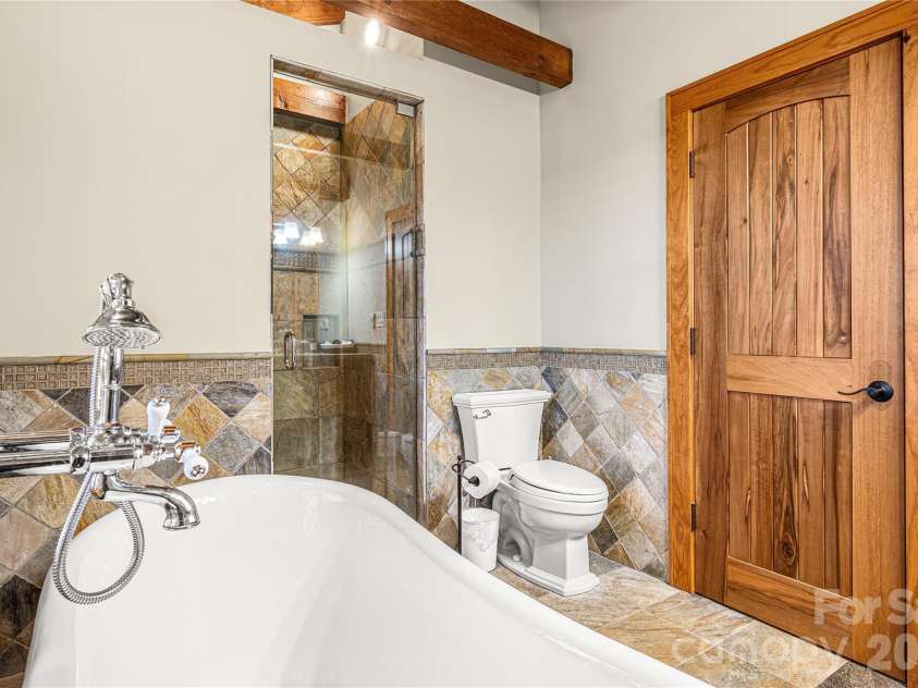 419 Summit Trail, Banner Elk, NC 28604.  MLS# CAR4371218, YatesRealty ID 40423. 