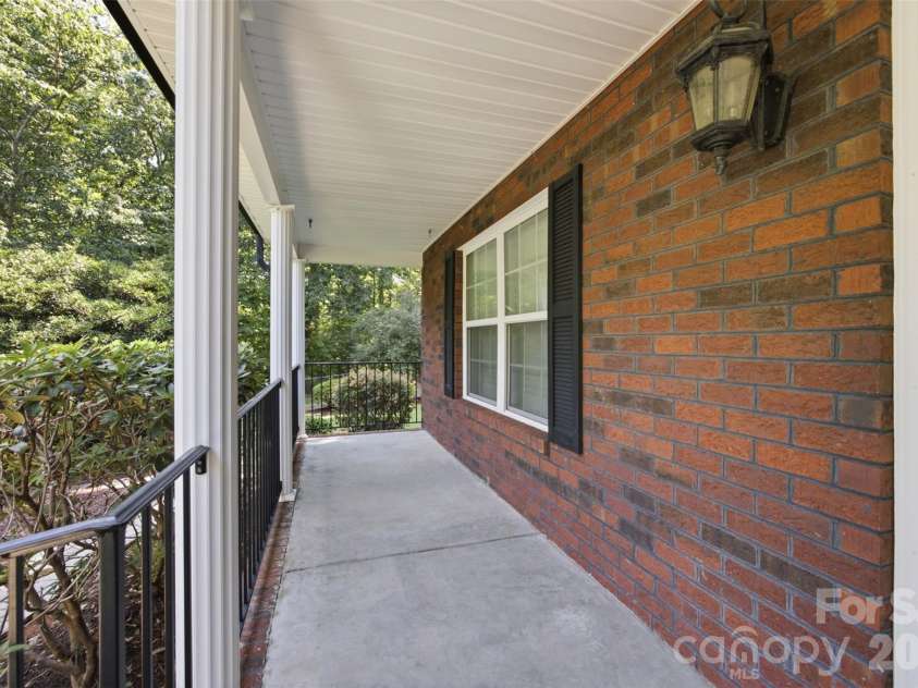 125 Shady Bluff Drive, Gastonia, NC 28052.  MLS# CAR4408728, YatesRealty ID 40426. 