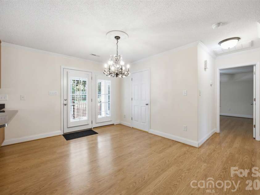 125 Shady Bluff Drive, Gastonia, NC 28052.  MLS# CAR4408728, YatesRealty ID 40426. 