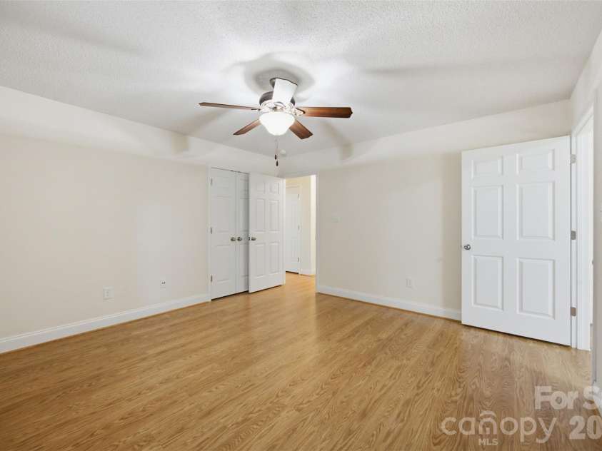 125 Shady Bluff Drive, Gastonia, NC 28052.  MLS# CAR4408728, YatesRealty ID 40426. 