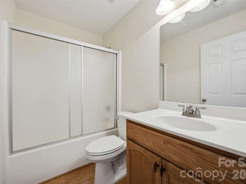 125 Shady Bluff Drive, Gastonia, NC 28052.  MLS# CAR4408728, YatesRealty ID 40426. 