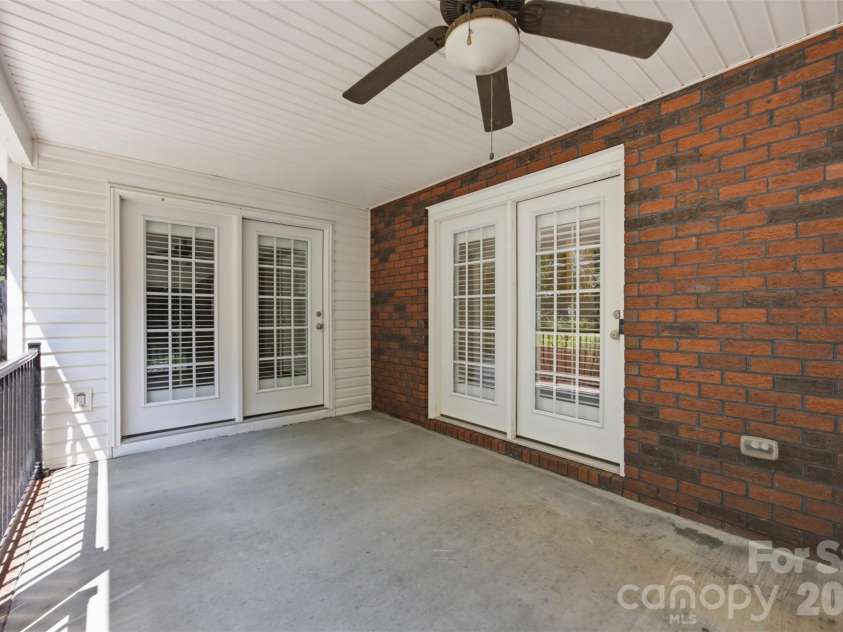 125 Shady Bluff Drive, Gastonia, NC 28052.  MLS# CAR4408728, YatesRealty ID 40426. 