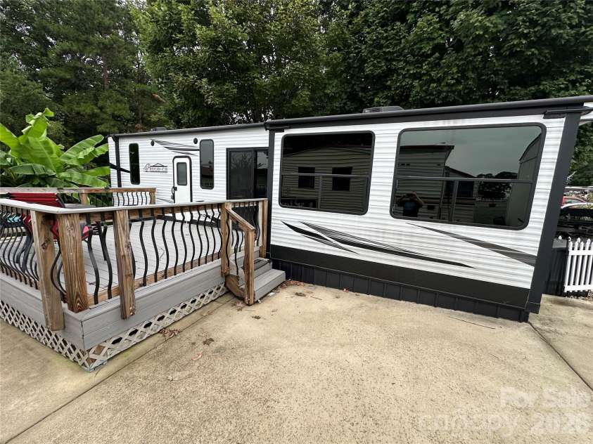 103 Cardinal Avenue, New London, NC 28127.  MLS# CAR4408584, YatesRealty ID 40428. 