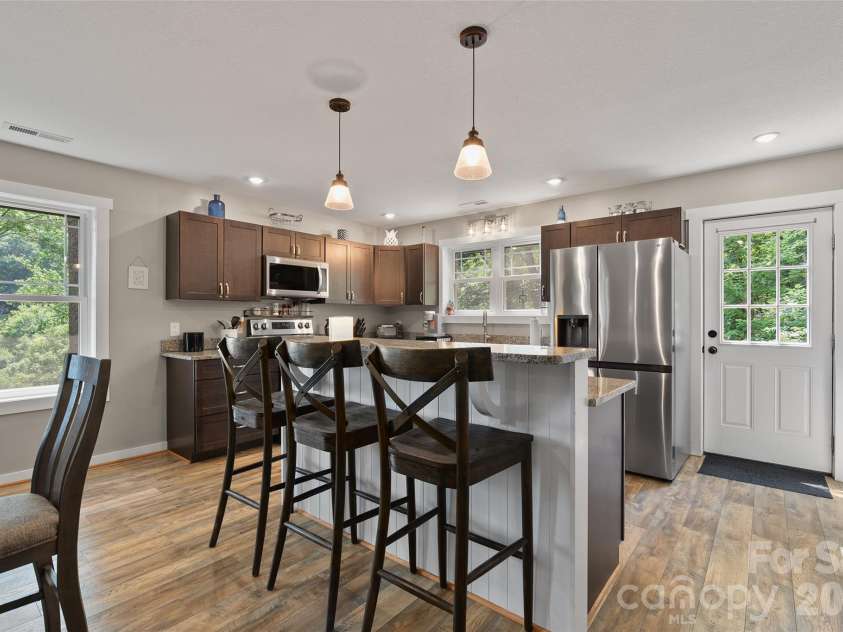 297 Triple Creek Drive, Clyde, NC 28721.  MLS# CAR4409138, YatesRealty ID 40429. 