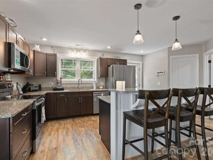 297 Triple Creek Drive, Clyde, NC 28721.  MLS# CAR4409138, YatesRealty ID 40429. 