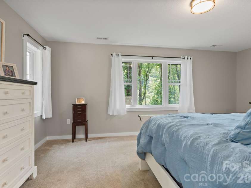 297 Triple Creek Drive, Clyde, NC 28721.  MLS# CAR4409138, YatesRealty ID 40429. 