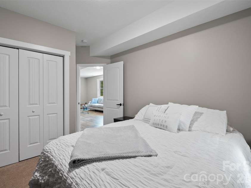 297 Triple Creek Drive, Clyde, NC 28721.  MLS# CAR4409138, YatesRealty ID 40429. 