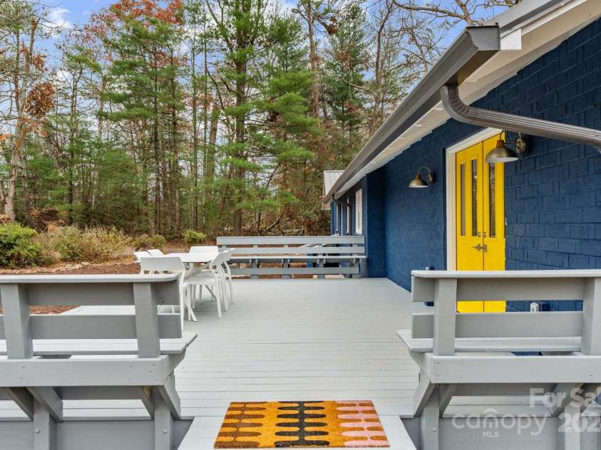 241 Pole Creasman Road, Asheville, NC 28806.  MLS# CAR4199603, YatesRealty ID 4043. Back Deck with built in benches
