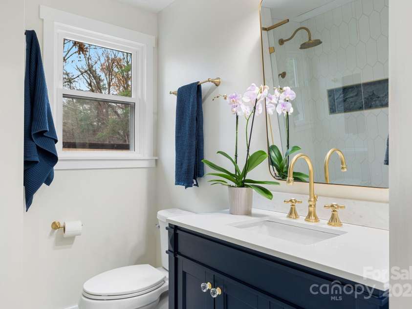 241 Pole Creasman Road, Asheville, NC 28806.  MLS# CAR4199603, YatesRealty ID 4043. Bathroom with shower