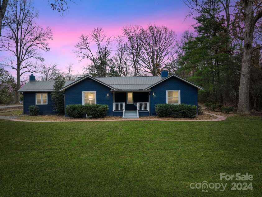 241 Pole Creasman Road, Asheville, NC 28806.  MLS# CAR4199603, YatesRealty ID 4043. Front of house