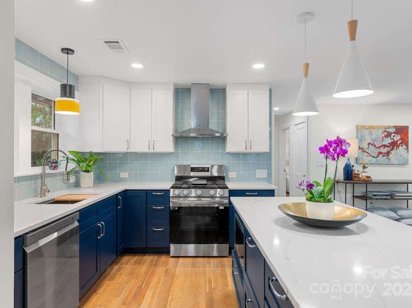 241 Pole Creasman Road, Asheville, NC 28806.  MLS# CAR4199603, YatesRealty ID 4043. Kitchen