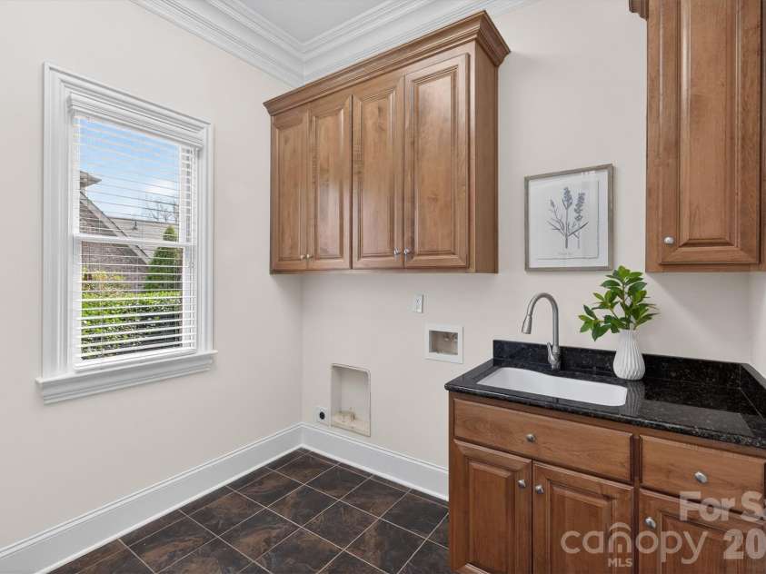 616 Beauhaven Lane, Waxhaw, NC 28173.  MLS# CAR4352988, YatesRealty ID 4043. 