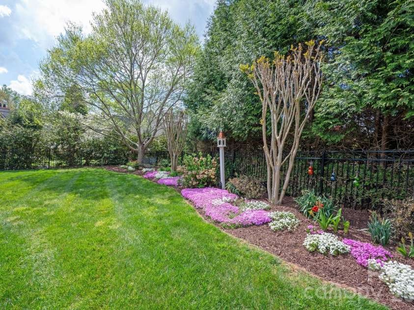 616 Beauhaven Lane, Waxhaw, NC 28173.  MLS# CAR4352988, YatesRealty ID 4043. 