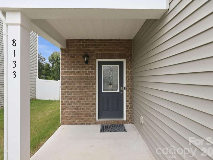 8133 Clairwood Drive, Charlotte, NC 28269.  MLS# CAR4407183, YatesRealty ID 40432. 